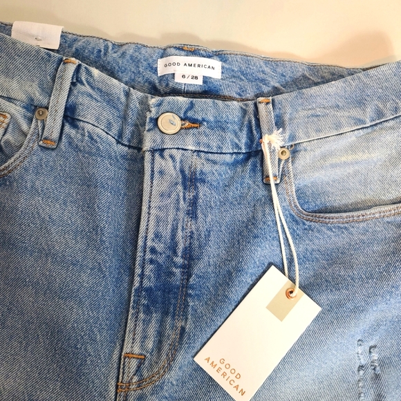 GOOD AMERICAN Good Classic Hi-Rise Distressed Jeans NWT Size 28 - Picture 7 of 12